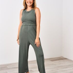 Latched Mama Women's Green Sleeveless Jumpsuit, Size Maternity 3X